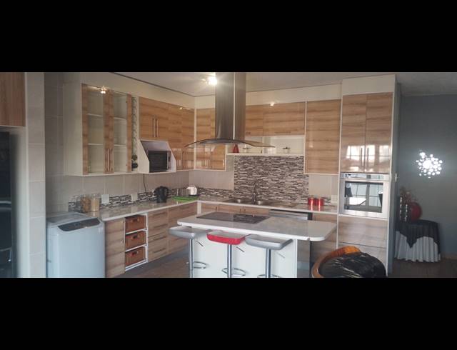 2 BEDROOM APARTMENT FOR SALE IN BRAKPAN NORTH